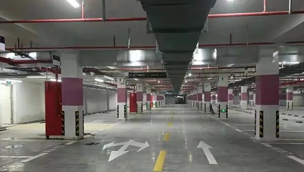 蘇州道路劃線分析，環(huán)氧地坪施工時(shí)地面油漬污垢解決的方法？