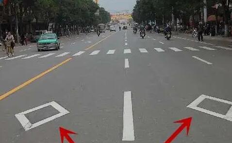 道路劃線，車(chē)位劃線，停車(chē)位劃線