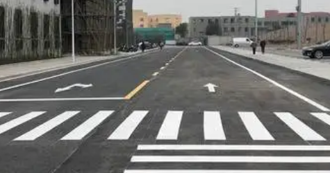 化工企業(yè)廠(chǎng)區(qū)道路劃線(xiàn)要求？