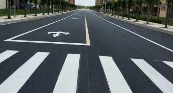 廠里道路劃線是否是必須的？優(yōu)化交通秩序，提升安全性